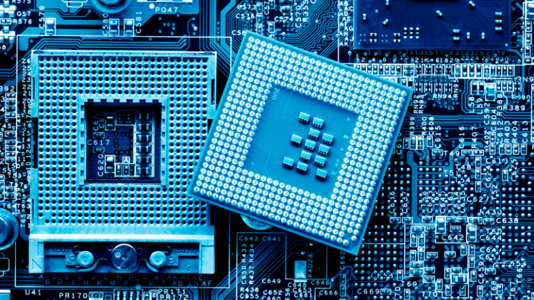 US Chipmakers and Clean Energy Firms Eye $8 Billion Investment in Vietnam